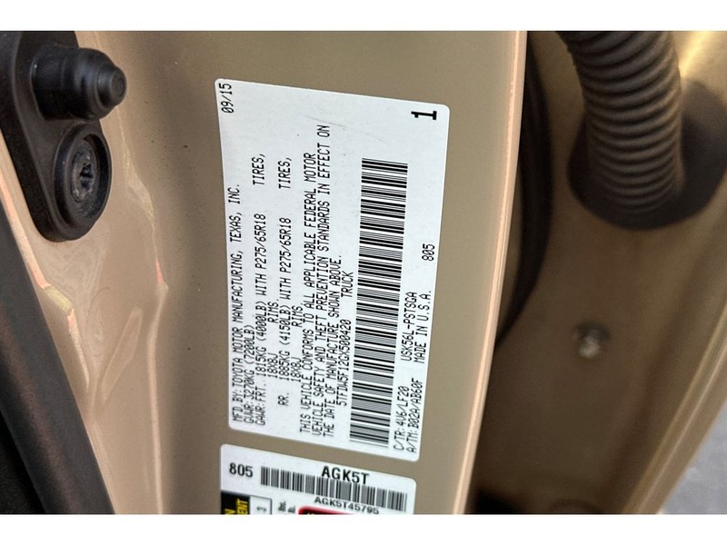Toyota Tundra Vehicle Full-screen Gallery Image 32