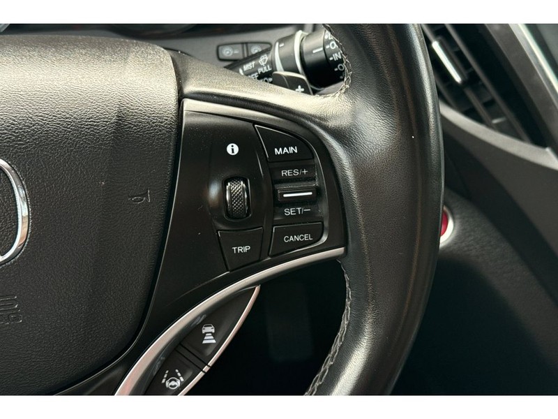 Acura MDX Vehicle Full-screen Gallery Image 27