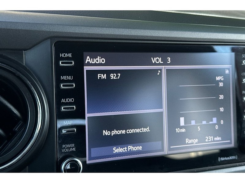 Toyota Tacoma Vehicle Full-screen Gallery Image 19