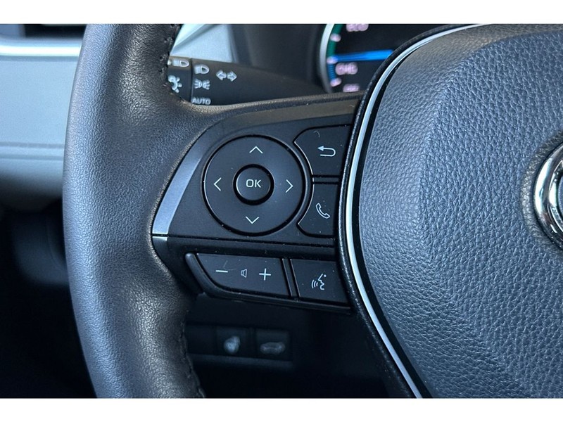Toyota RAV4 Vehicle Full-screen Gallery Image 27