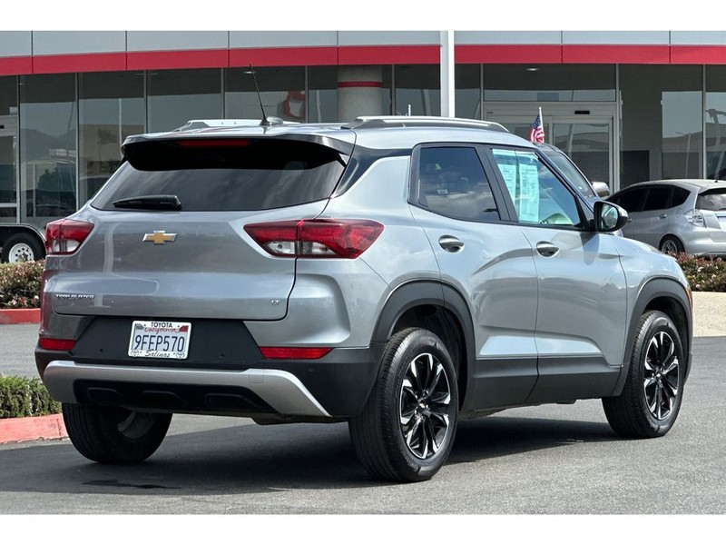 Chevrolet TrailBlazer Vehicle Full-screen Gallery Image 04