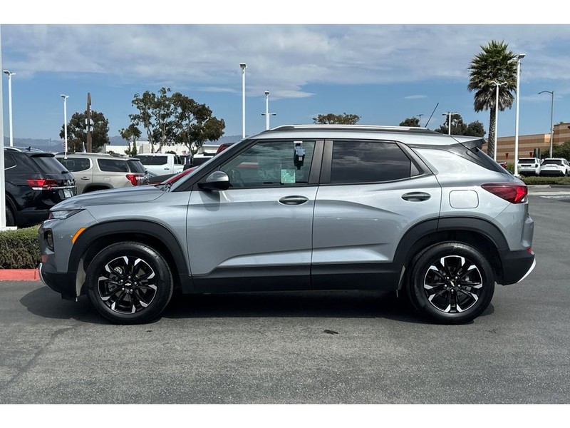 Chevrolet TrailBlazer Vehicle Full-screen Gallery Image 07