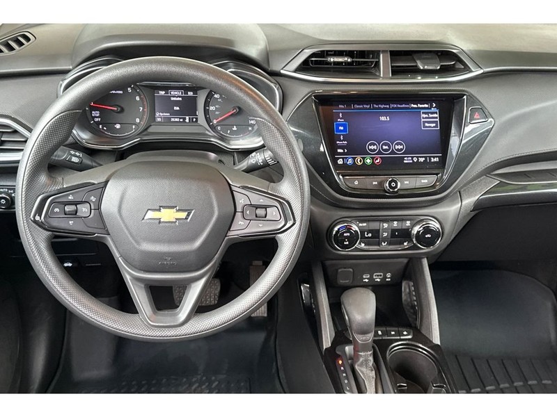 Chevrolet TrailBlazer Vehicle Full-screen Gallery Image 15