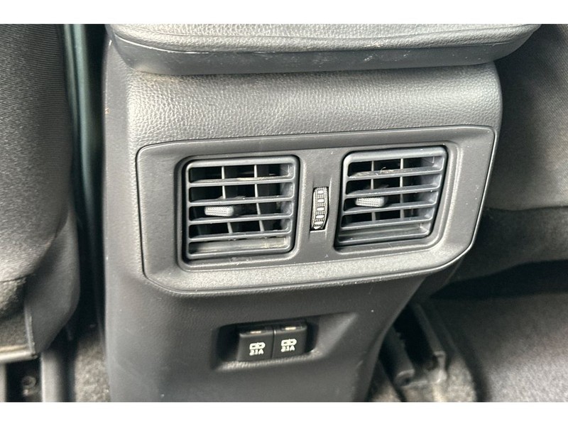 Toyota RAV4 Vehicle Full-screen Gallery Image 14