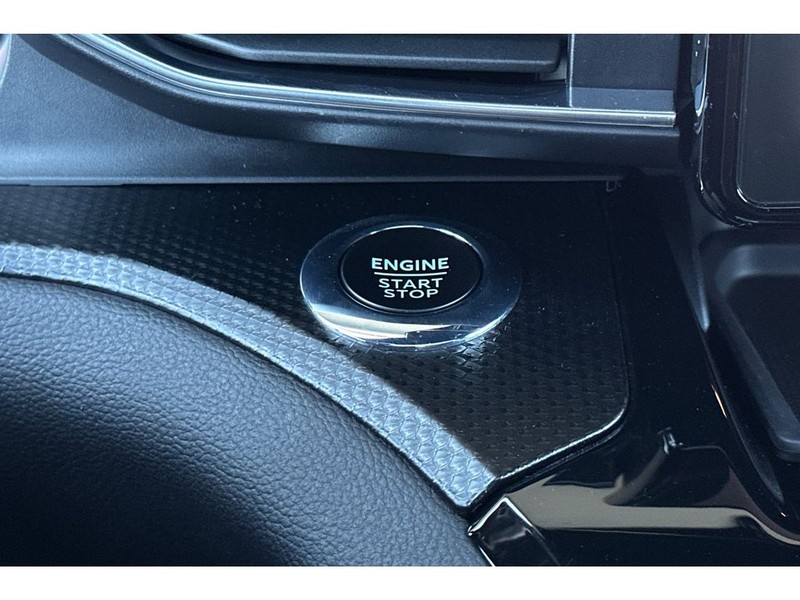 Ford Explorer Vehicle Full-screen Gallery Image 28