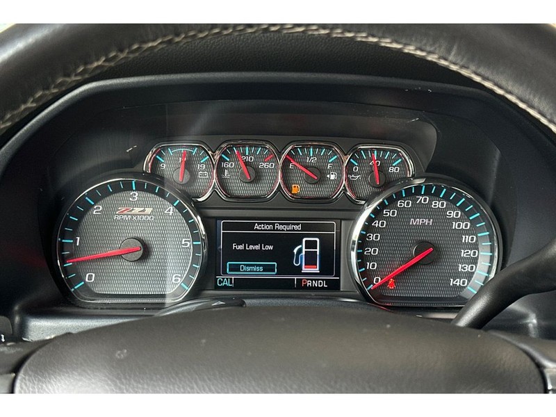 Chevrolet Silverado Vehicle Full-screen Gallery Image 27