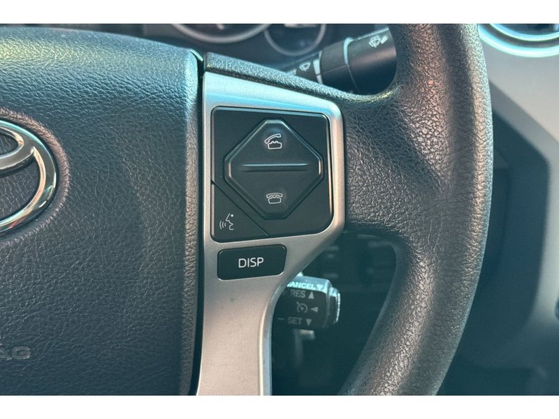 Toyota Tundra Vehicle Full-screen Gallery Image 27