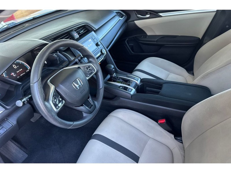 Honda Civic Vehicle Full-screen Gallery Image 10