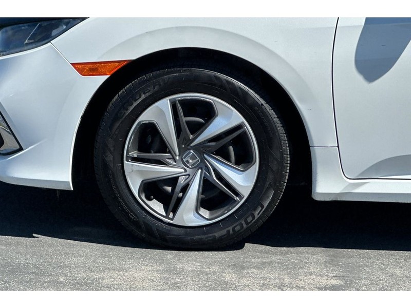 Honda Civic Vehicle Full-screen Gallery Image 29