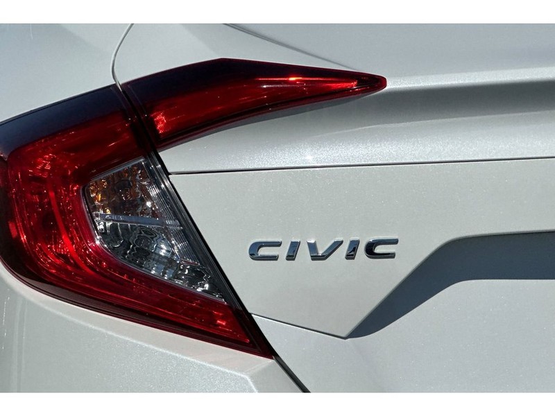 Honda Civic Vehicle Full-screen Gallery Image 30