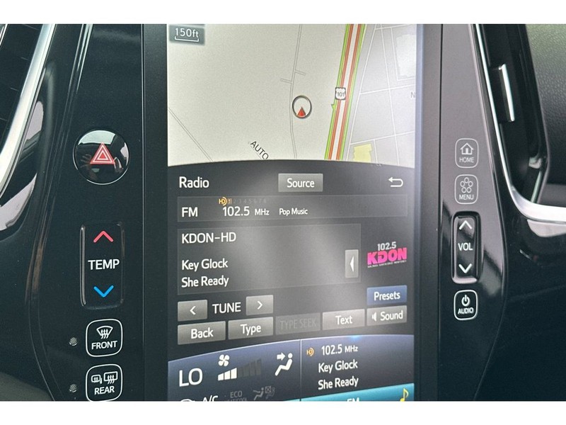 Toyota Prius Vehicle Full-screen Gallery Image 20