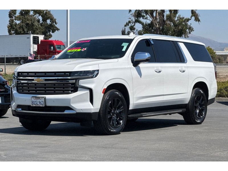 Chevrolet Suburban Vehicle Full-screen Gallery Image 08