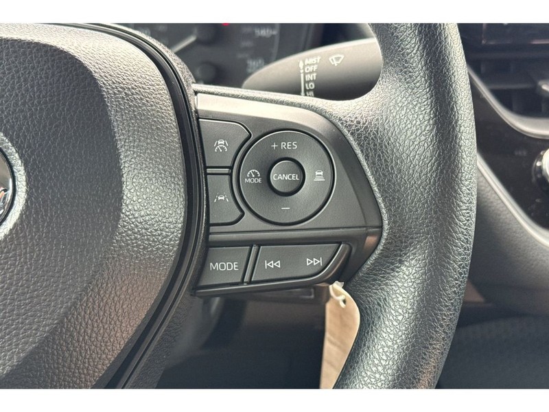 Toyota Corolla Vehicle Full-screen Gallery Image 25