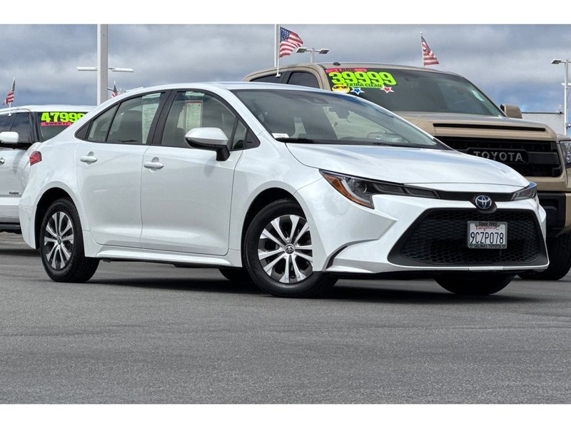 Toyota Corolla Vehicle Full-screen Gallery Image 02