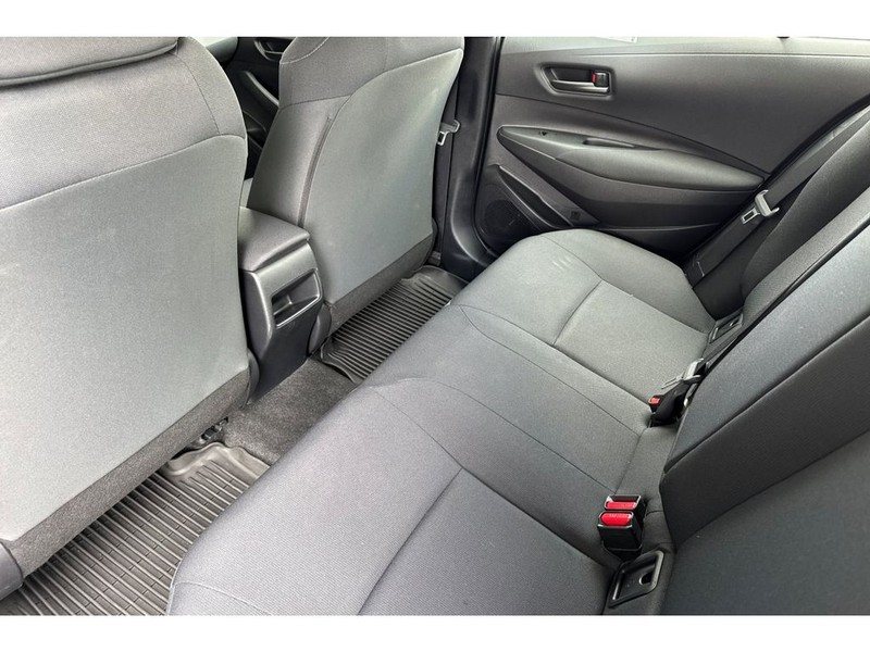 Toyota Corolla Vehicle Full-screen Gallery Image 13
