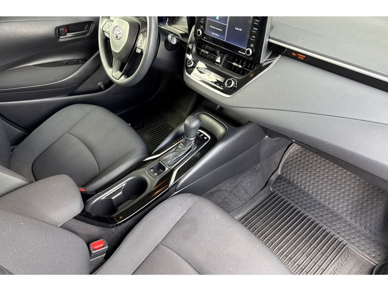 Toyota Corolla Vehicle Full-screen Gallery Image 17