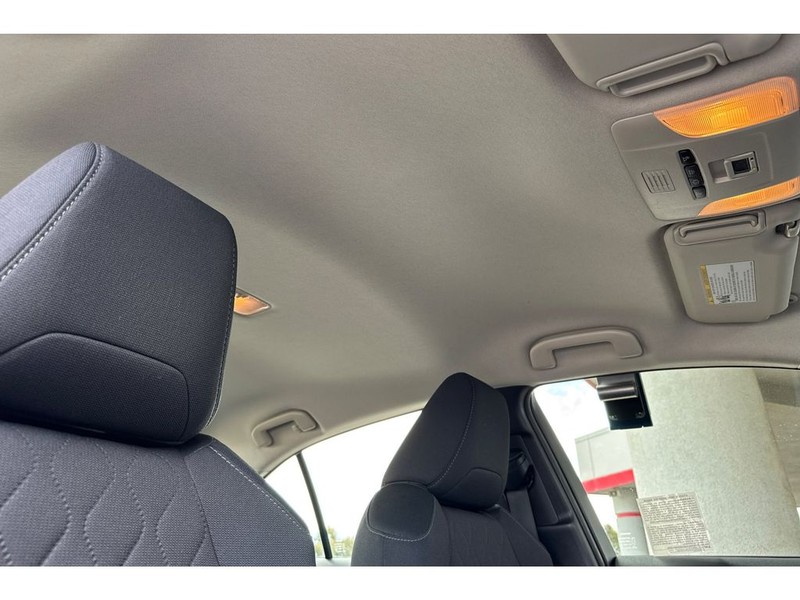 Toyota Corolla Vehicle Full-screen Gallery Image 18