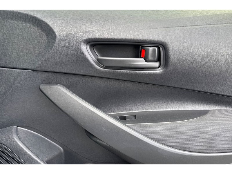 Toyota Corolla Vehicle Full-screen Gallery Image 19