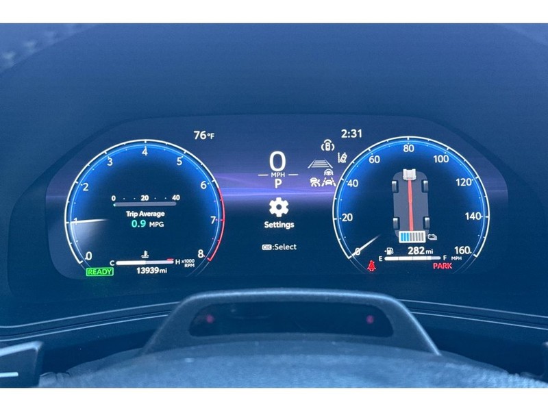 Toyota Grand Highlander Hybrid Vehicle Full-screen Gallery Image 31