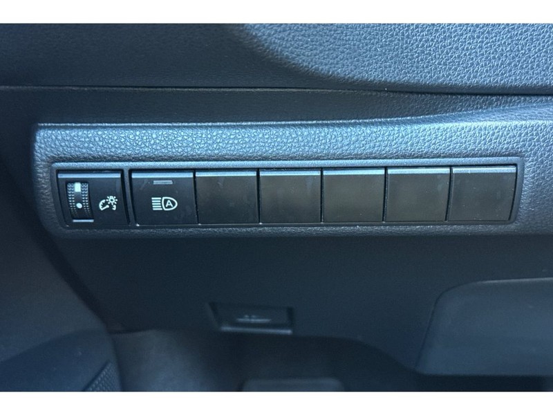 Toyota Corolla Vehicle Full-screen Gallery Image 30