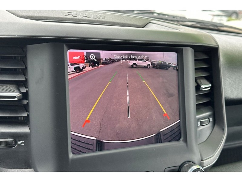 Ram 2500 Vehicle Full-screen Gallery Image 21