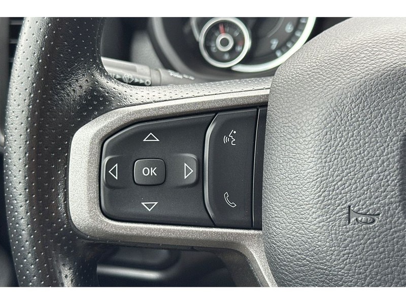 Ram 2500 Vehicle Full-screen Gallery Image 26