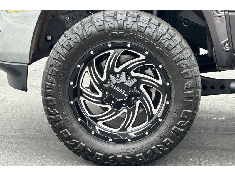Ram 2500 Vehicle Full-screen Gallery Image 31