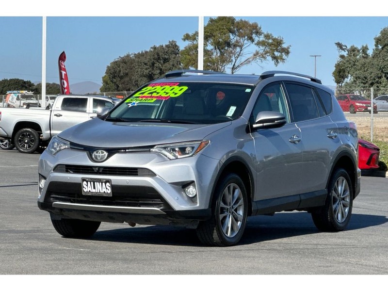 Toyota RAV4 Vehicle Full-screen Gallery Image 08