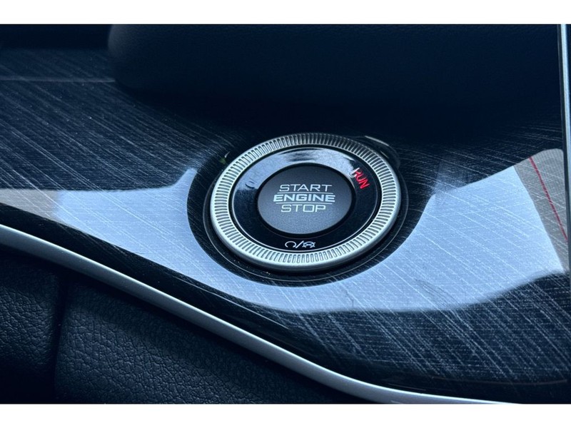 Jeep Grand Cherokee 4xe Vehicle Full-screen Gallery Image 22