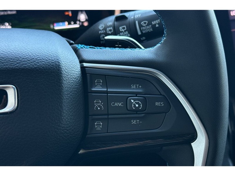 Jeep Grand Cherokee 4xe Vehicle Full-screen Gallery Image 25