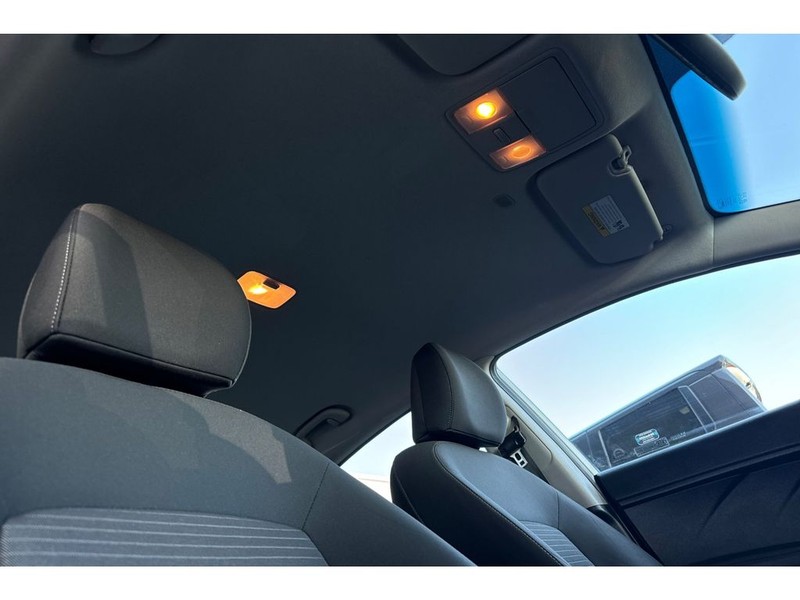 Kia Forte Vehicle Full-screen Gallery Image 17