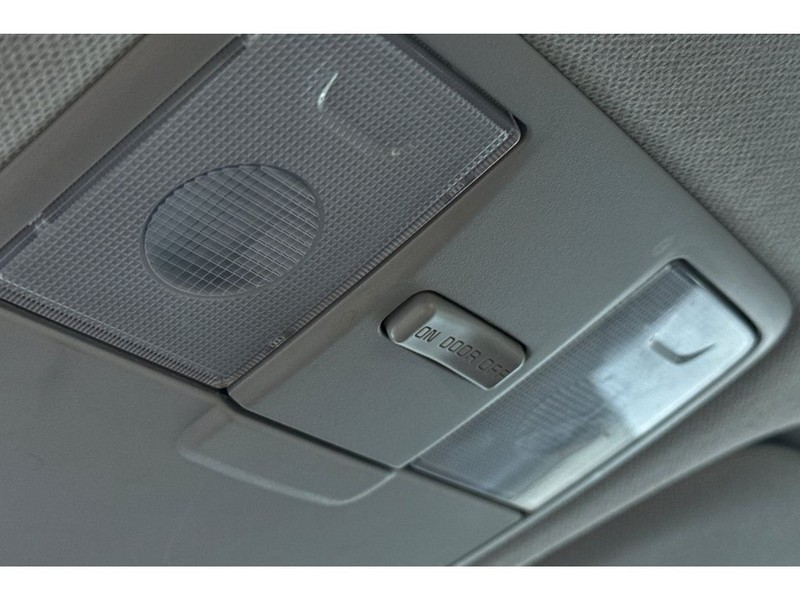 Kia Forte Vehicle Full-screen Gallery Image 30