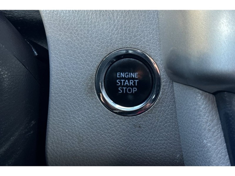 Toyota Highlander Vehicle Full-screen Gallery Image 23
