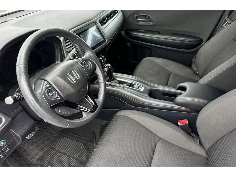 Honda HR-V Vehicle Full-screen Gallery Image 10