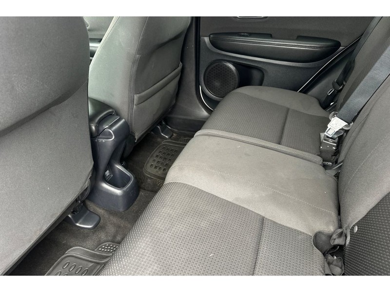 Honda HR-V Vehicle Full-screen Gallery Image 13