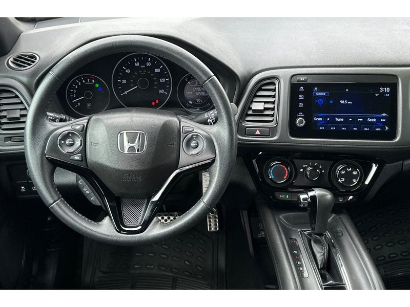 Honda HR-V Vehicle Full-screen Gallery Image 15