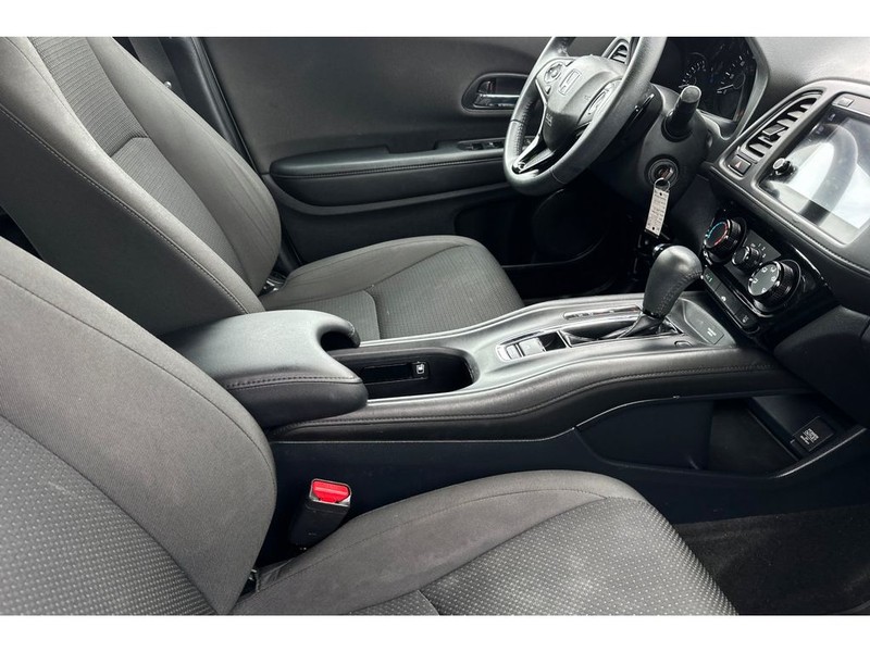 Honda HR-V Vehicle Full-screen Gallery Image 17