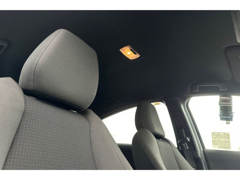 Honda HR-V Vehicle Full-screen Gallery Image 18