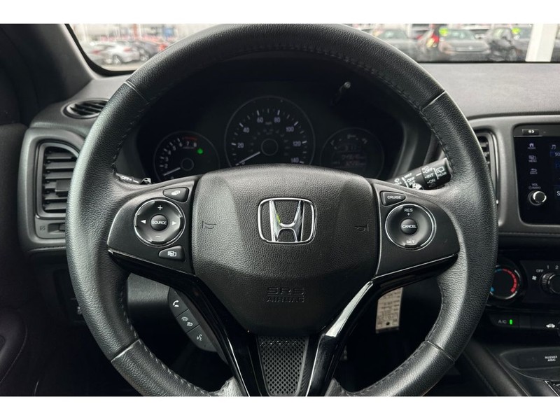 Honda HR-V Vehicle Full-screen Gallery Image 24