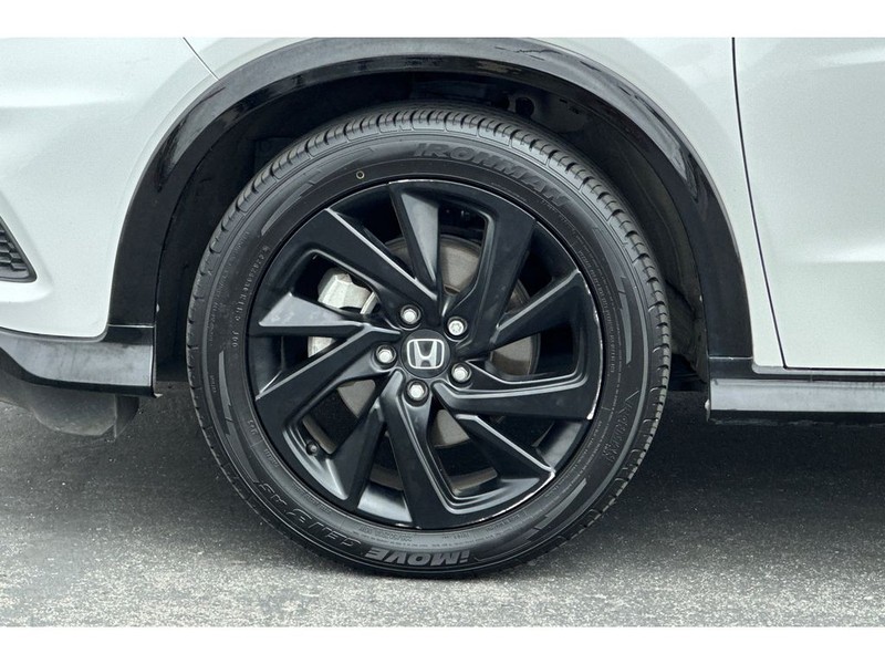Honda HR-V Vehicle Full-screen Gallery Image 30