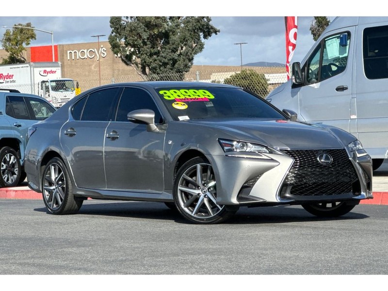 Lexus GS 350 Vehicle Full-screen Gallery Image 02