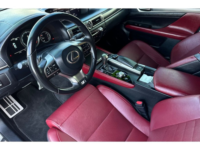 Lexus GS 350 Vehicle Full-screen Gallery Image 10