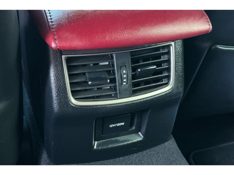 Lexus GS 350 Vehicle Full-screen Gallery Image 14