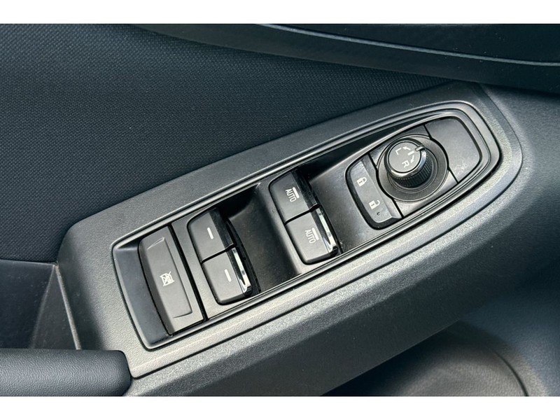 Subaru Impreza Vehicle Full-screen Gallery Image 12