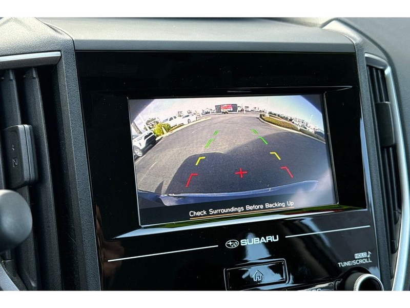 Subaru Impreza Vehicle Full-screen Gallery Image 20