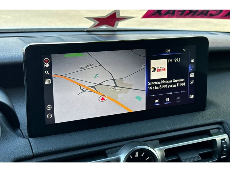 Lexus IS 350 Vehicle Full-screen Gallery Image 19