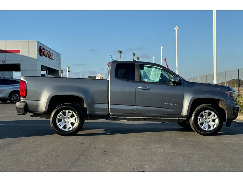 Chevrolet Colorado Vehicle Full-screen Gallery Image 03