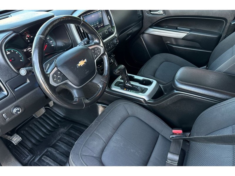 Chevrolet Colorado Vehicle Full-screen Gallery Image 10