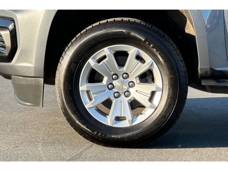 Chevrolet Colorado Vehicle Full-screen Gallery Image 29