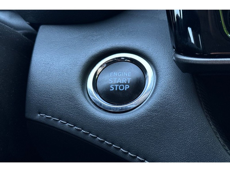 Toyota Highlander Vehicle Full-screen Gallery Image 23